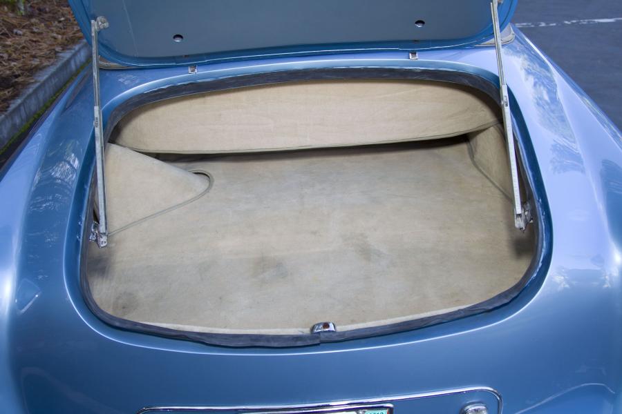 Багажник Alvis TE21 Drophead Coupe 1965 года  (фото 3 из 14)